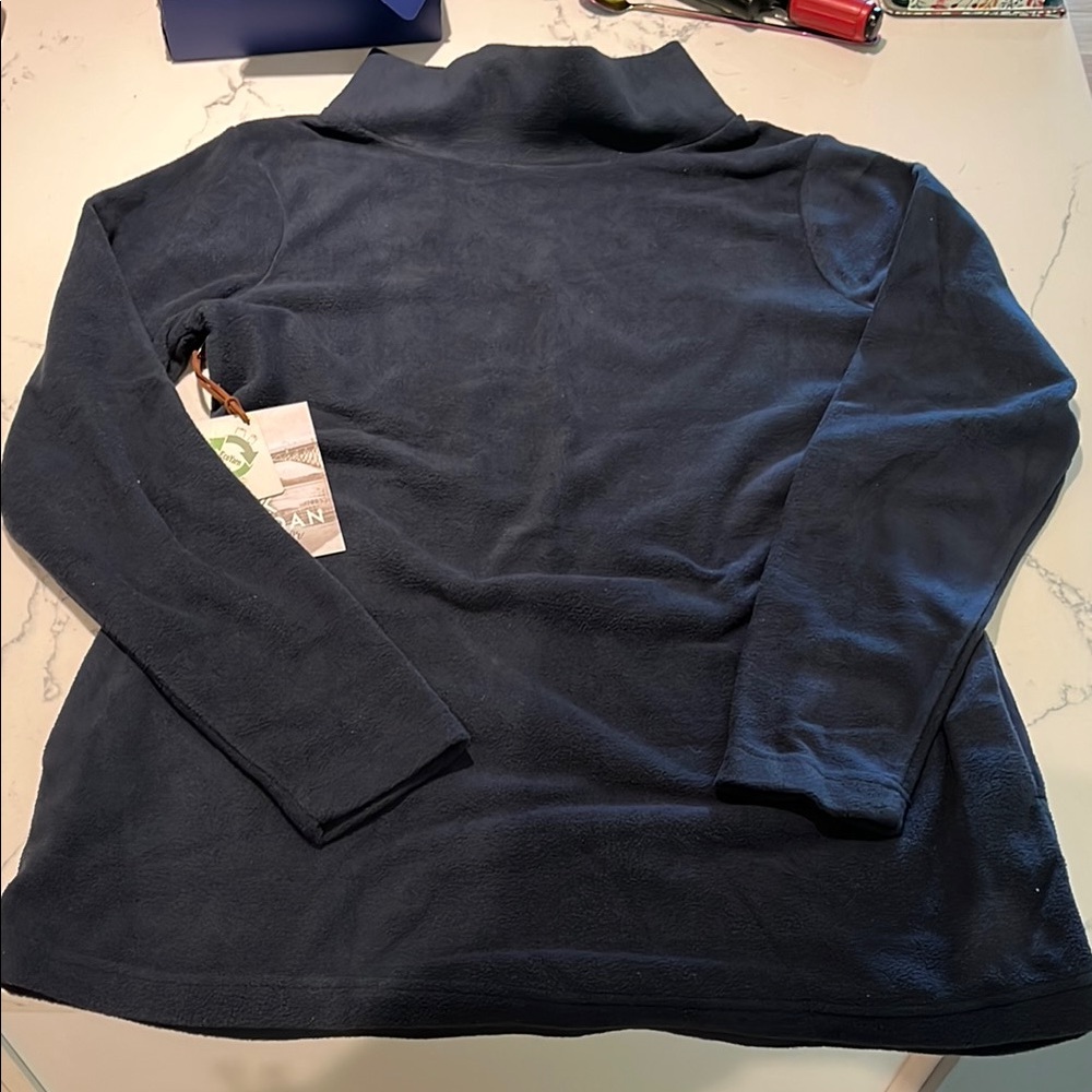 Women's Navy active top